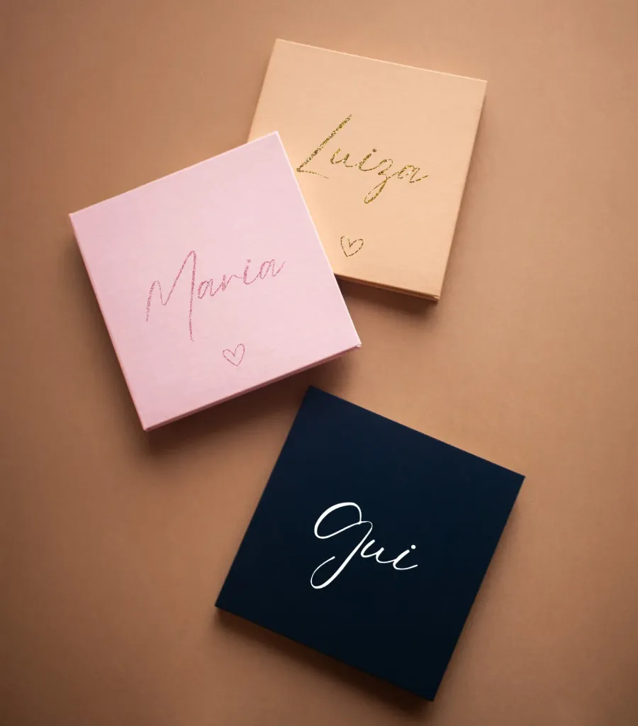 Caderno de Desenho 20x20 Personalizado com Tipografia Cursiva