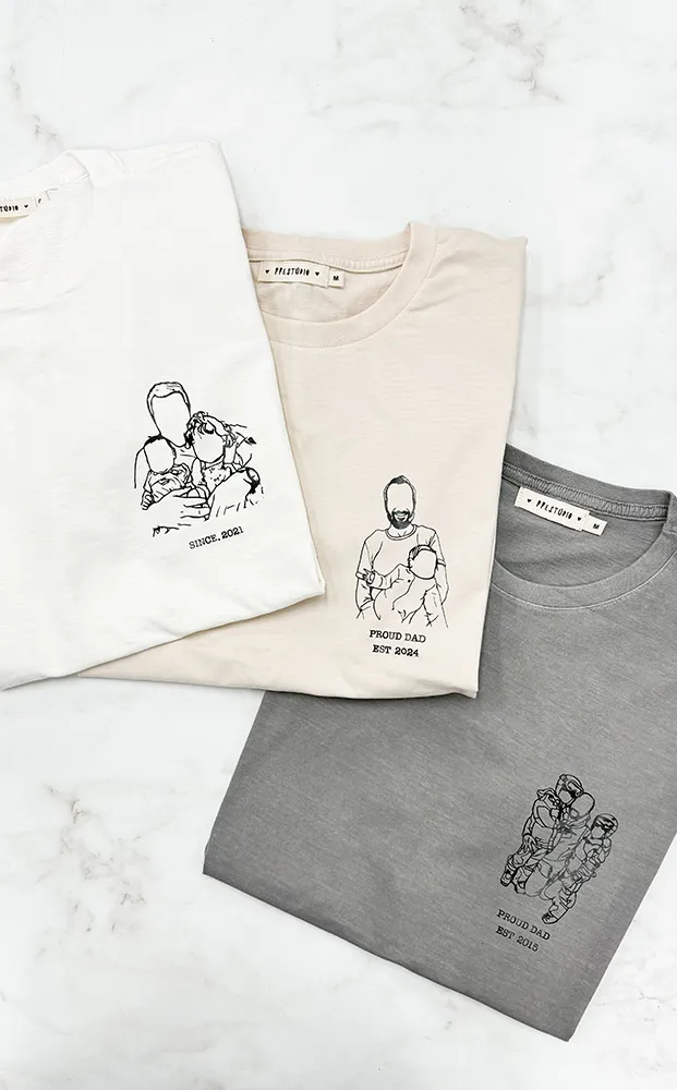 Camiseta Foto de Família (Off White, P)
