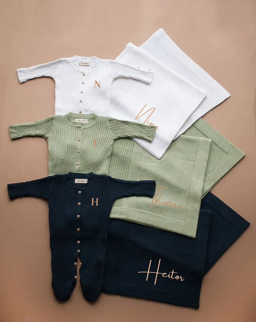 Conjunto de Manta e Macacão em Tricot (Off White, RN)