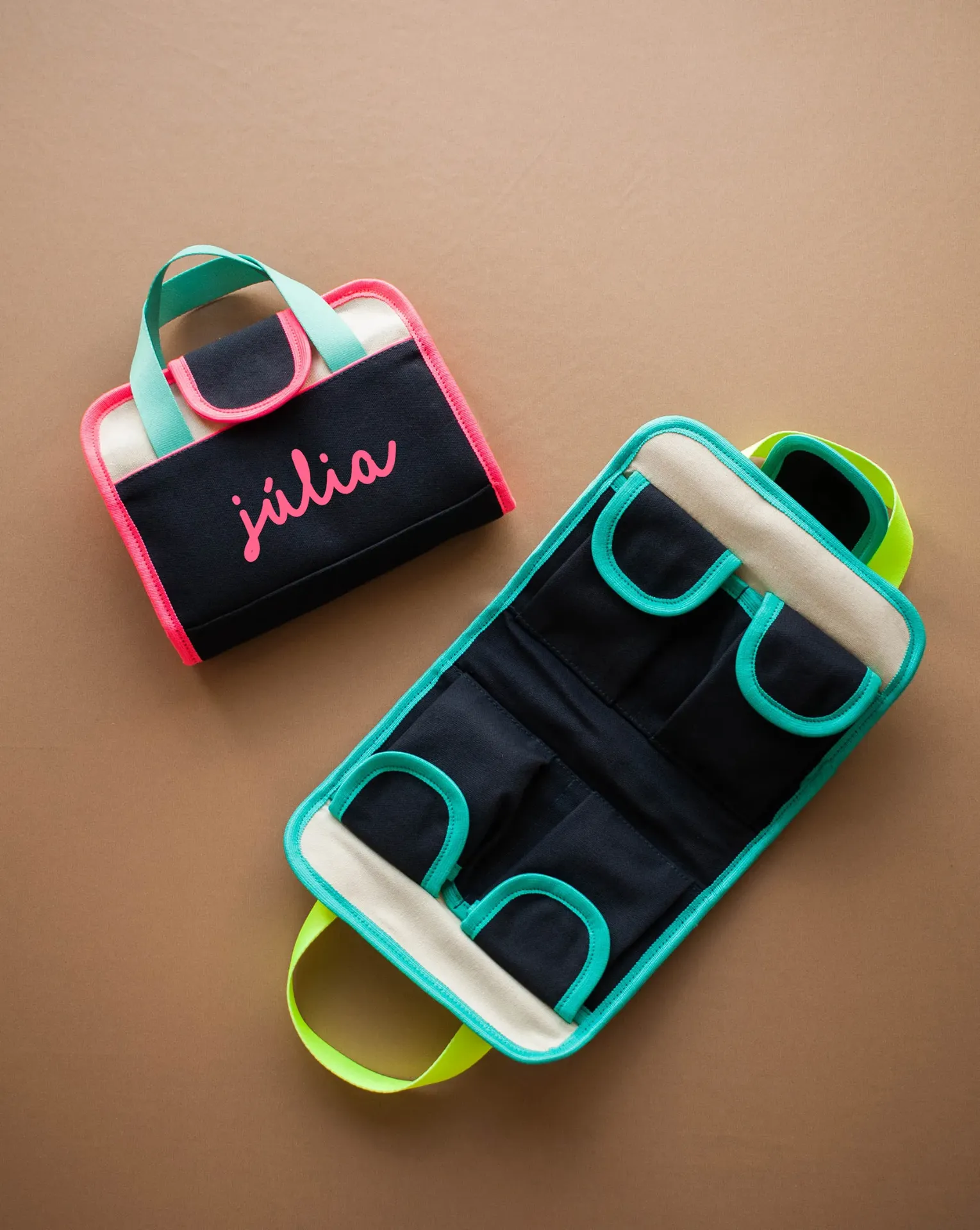 Maleta de jogos para Viagem (Pink Flúor)