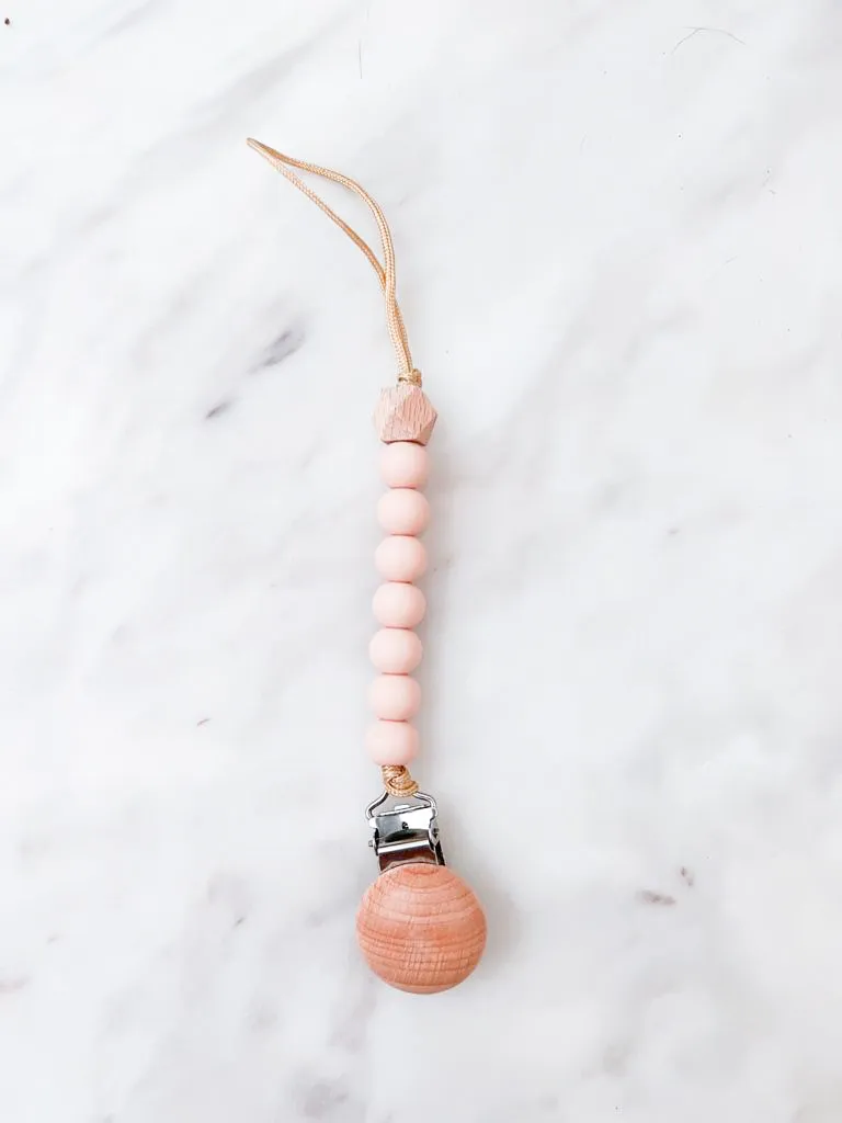 Prendedor de Chupetas Rosa