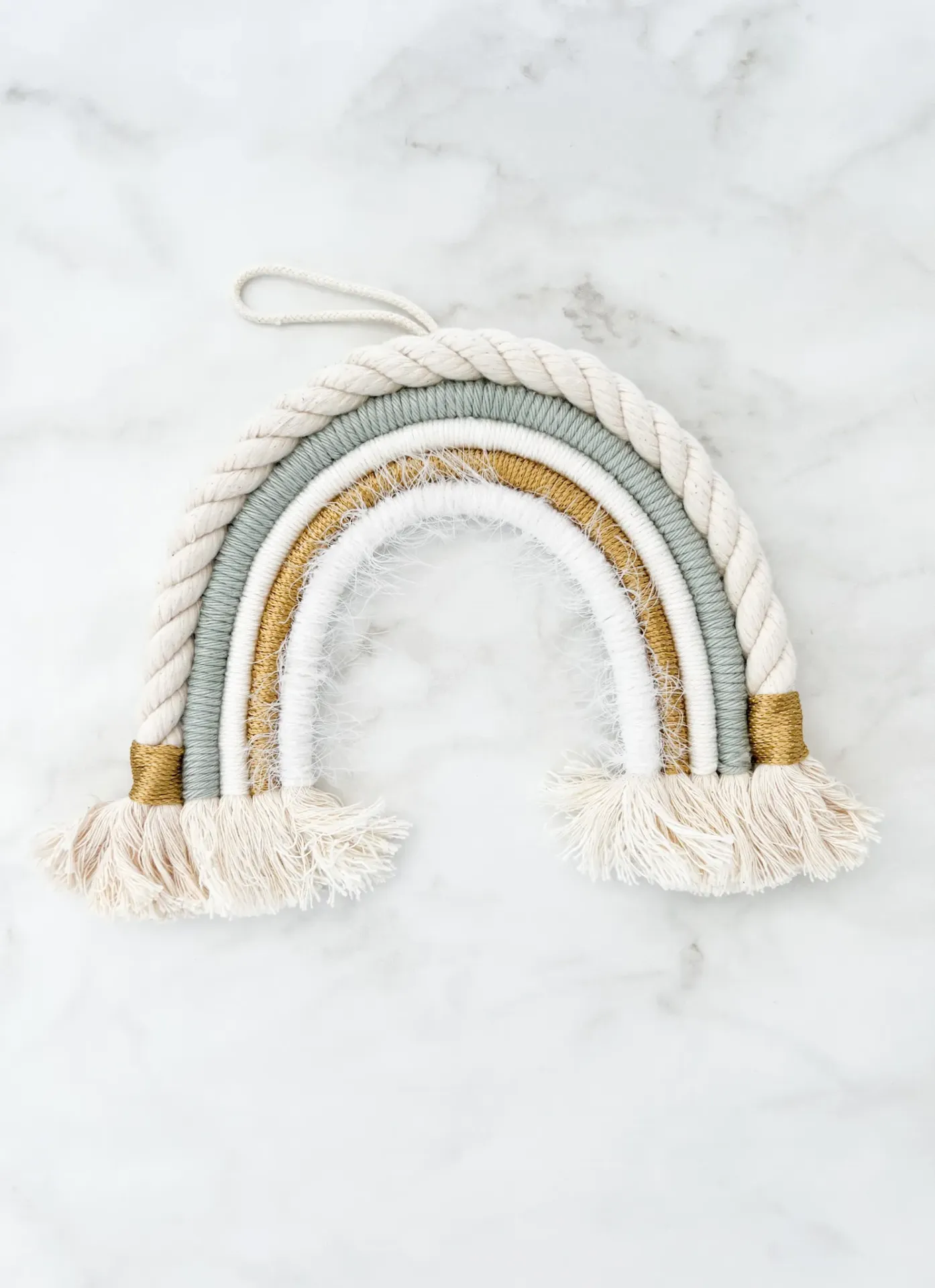 Arco Íris em Macramê Verde